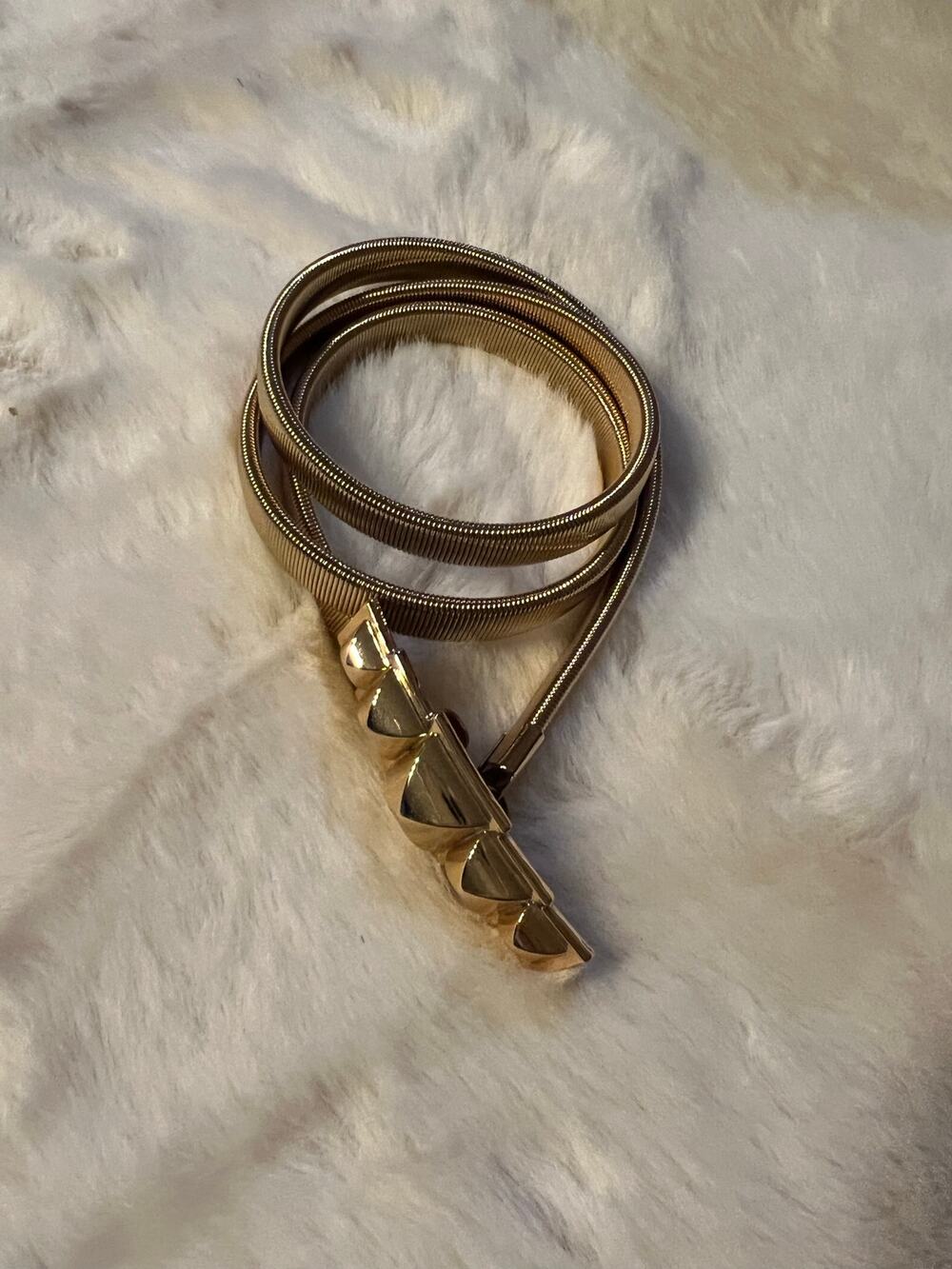Vintage Gold Tone Stretch Snake Chain Belt | Pyramid Stud Buckle Cinch Belt